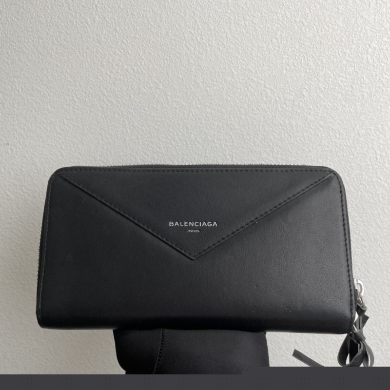 Ba*len*cia*ga wallets